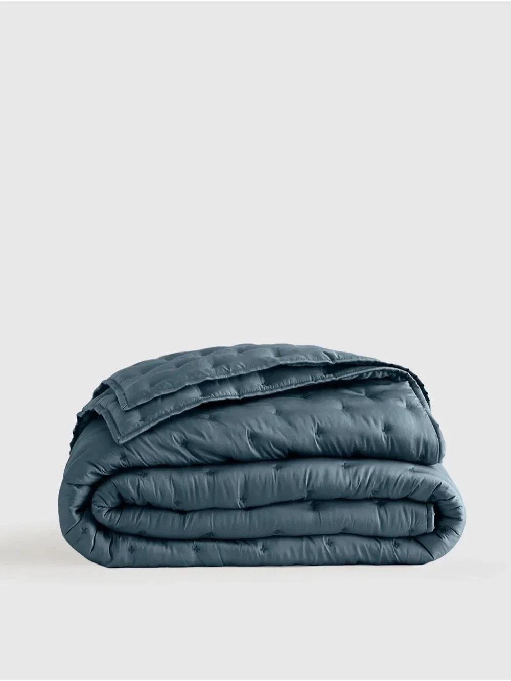 QUINCE KING/CAL KING QUILT   NWOT  100% Viscose from bamboo  quilt   Slate Blue